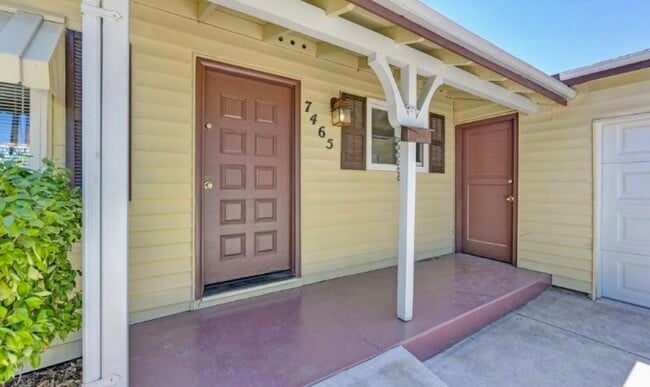 Photo - 7465 24th St