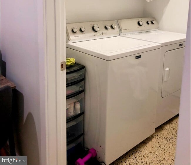 Photo - 400 Riggs Rd NE