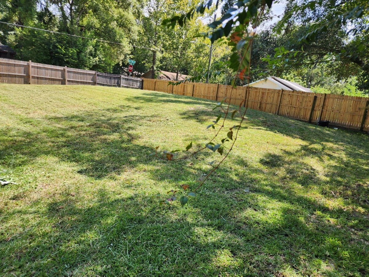 Photo - 3510 Andrews St