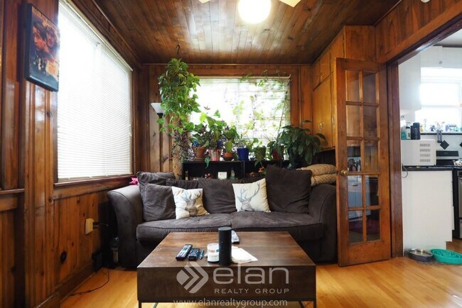 Photo - 3915 N Wolcott Ave Unit CH