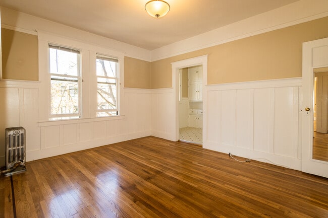 1826 Broderick