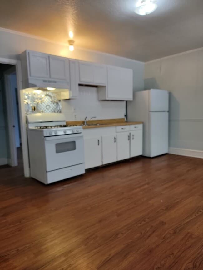 Photo - 127 W 2nd Ave