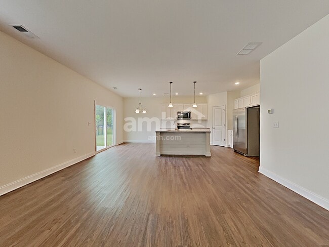 Photo - 1006 Merlot Ct