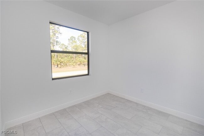 Building Photo - 1456 Rugby Cir