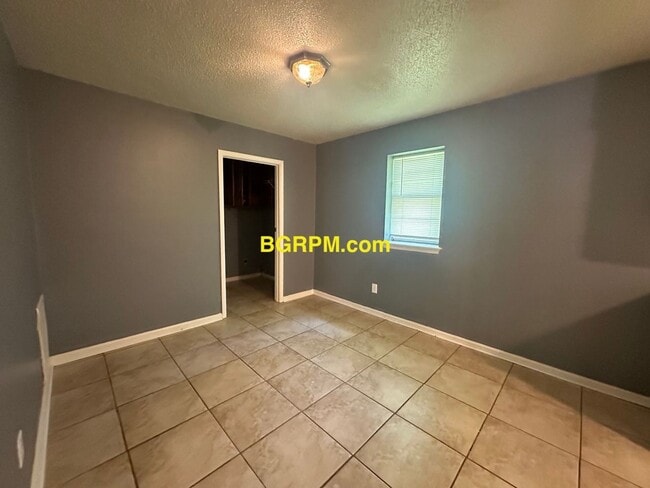 Photo - 3 BD, 1 BA, home in Cabot