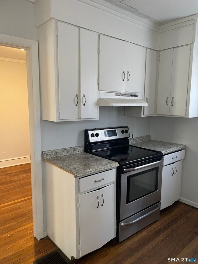 Photo - 70 Highlawn St