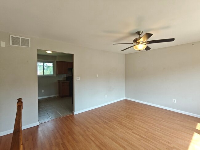 Photo - 210 Valley Rd