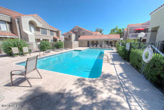 Photo - 1905 E University Dr