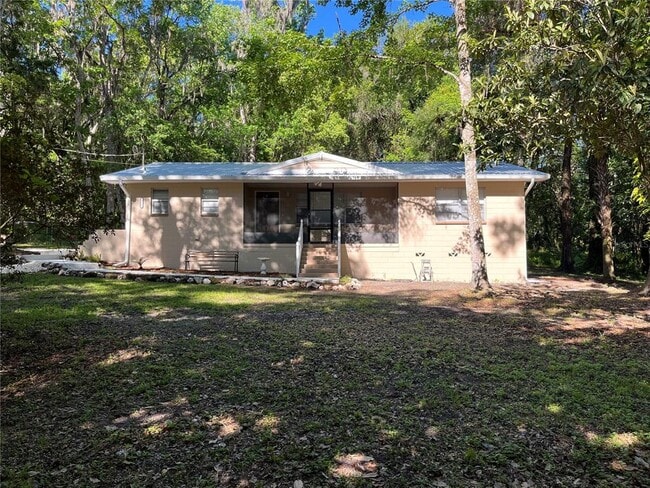 Photo - 1565 Oakhurst St