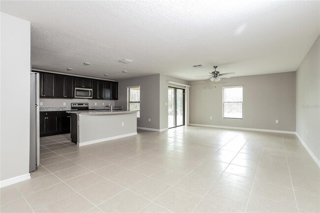 Photo - 163 Violet Ct