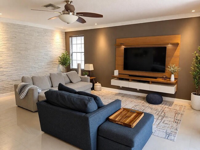 Photo - 131 Cameron Ct