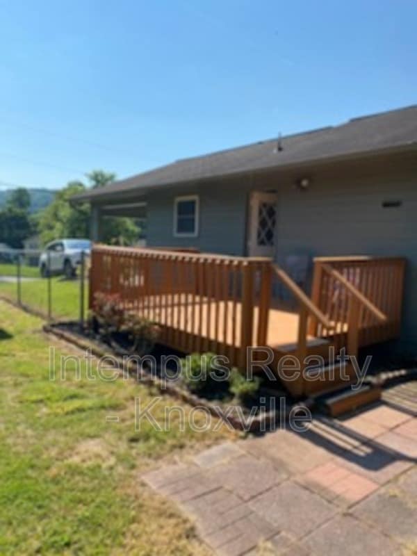 Photo - 6517 Bay Cir Dr