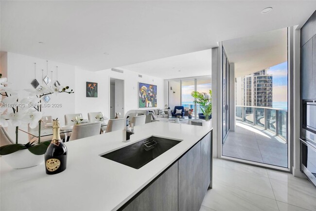 Photo - 17550 Collins Ave