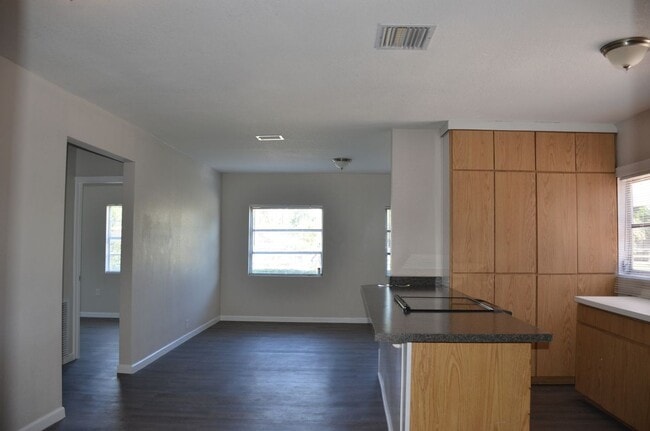 Photo - 132 McKean St