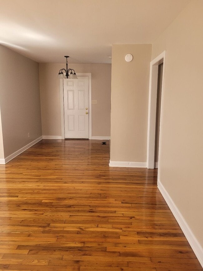 Photo - 101 N Gregg St