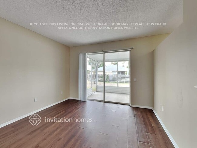 Photo - 9106 69th Ave E