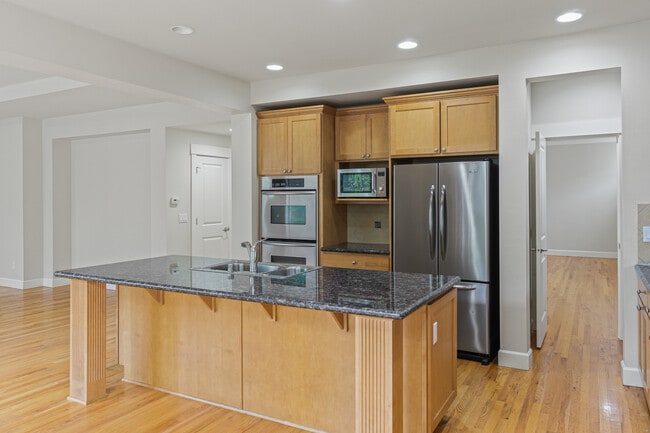 Photo - 17212 NE 117th Way