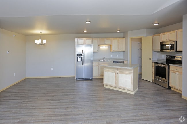 3 Bedroom Kitchen & Dining - Country View