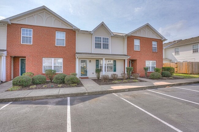 415 Arapaho Dr