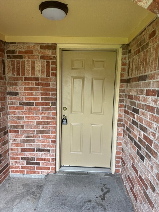 Photo - 11922 Sulphur Springs Dr
