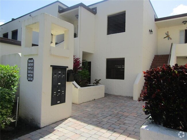 Building Photo - 5056 Marsh Field Rd Unit 7 Rental