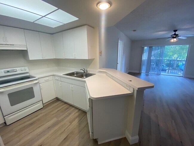 Photo - 4155 N Haverhill Rd Unit 1415