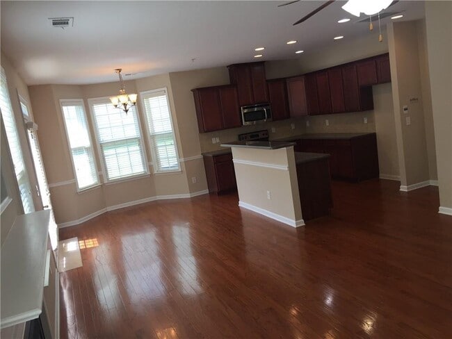 Photo - 3338 Castleberry Village Cir