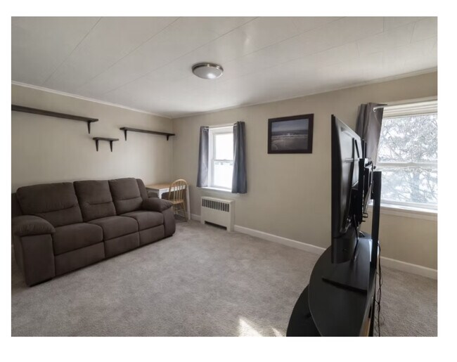 924 Ash St Unit 102