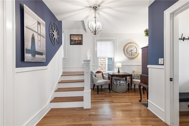 Photo - 21 Bedlow Ave