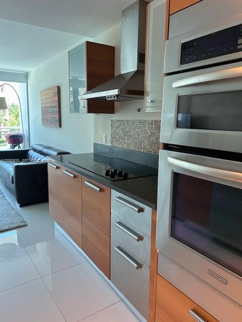 2950 NE 188th St Unit 216