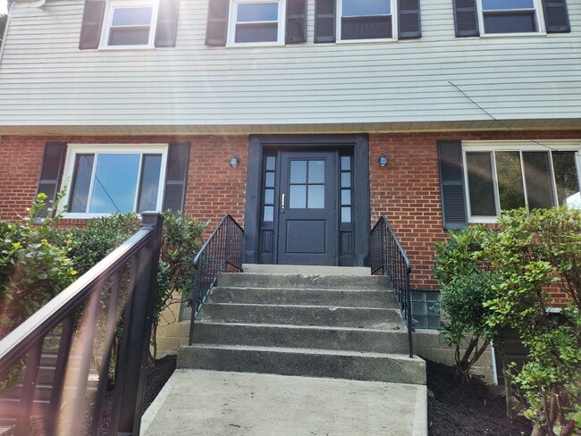 Photo - 154 Morrison Dr