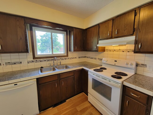 Photo - 510 Barnett Dr