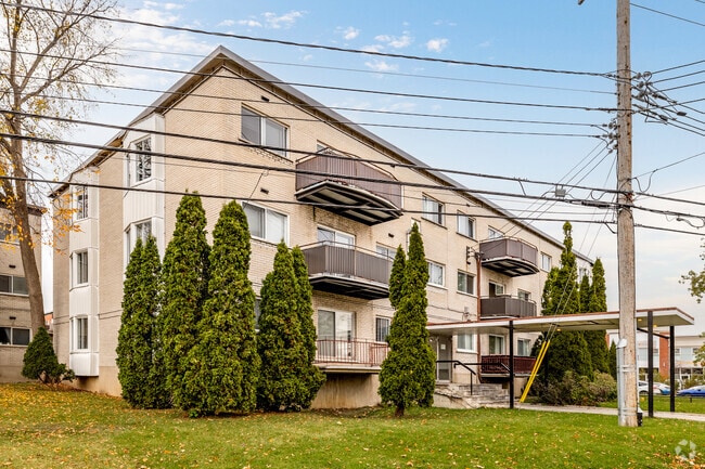 Building Photo - Projet Dorval