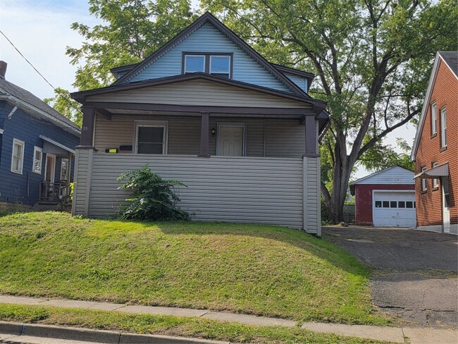Building Photo - 35 Dayton St Rental