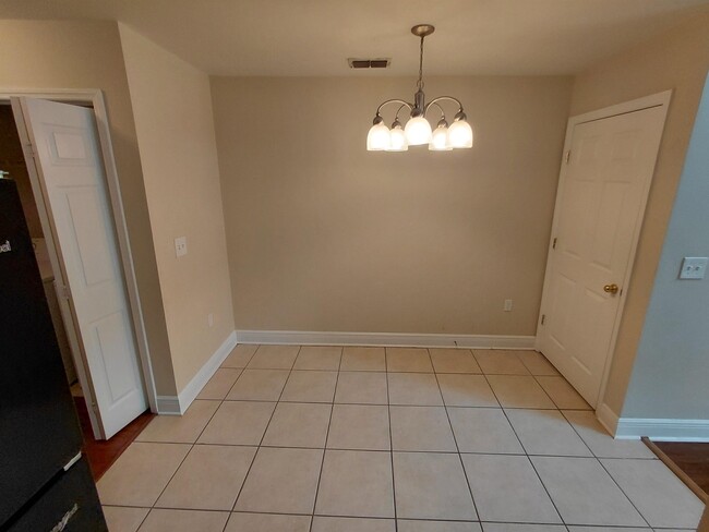 Photo - 3150 Sawtooth Dr