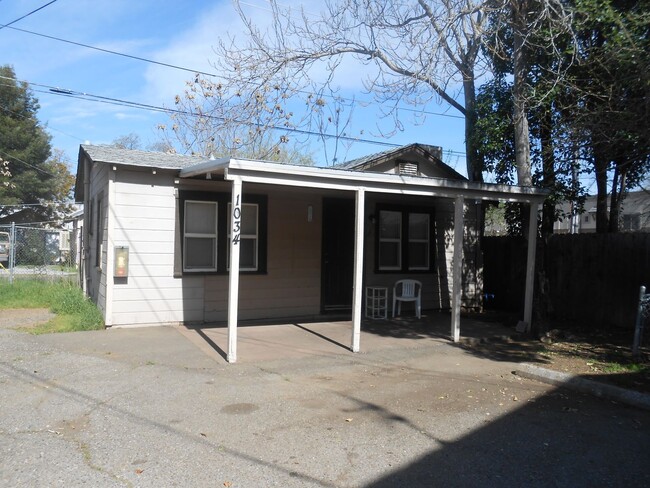 Photo - Cozy 2 bed and 1 bath in South Redding