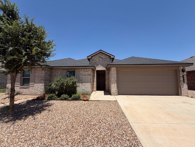 Building Photo - * MOVE IN SPECIAL * Beautiful 4 Bedroom 2 Bath Home in Wollforth!