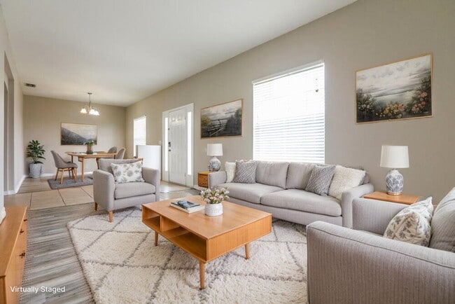 Photo - 15385 Lakeland Cir