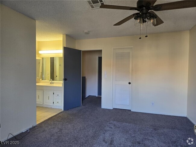 Building Photo - 2953 Calle Grande Rental
