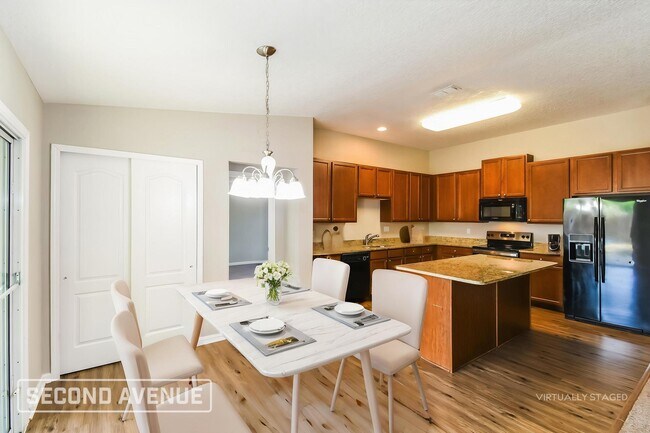 Photo - 6332 Trimpe Ln
