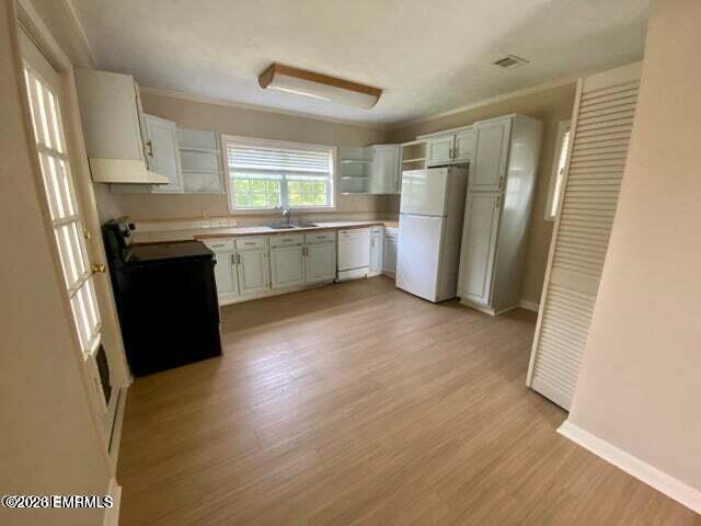 Photo - 3683 Rollins Dr