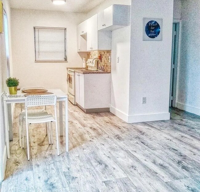 Photo - 142 NE 56th St Unit A