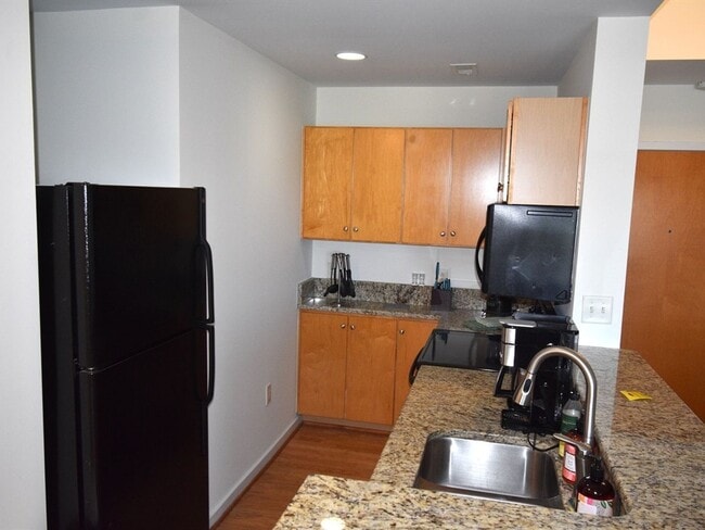 Photo - 715 N Church St