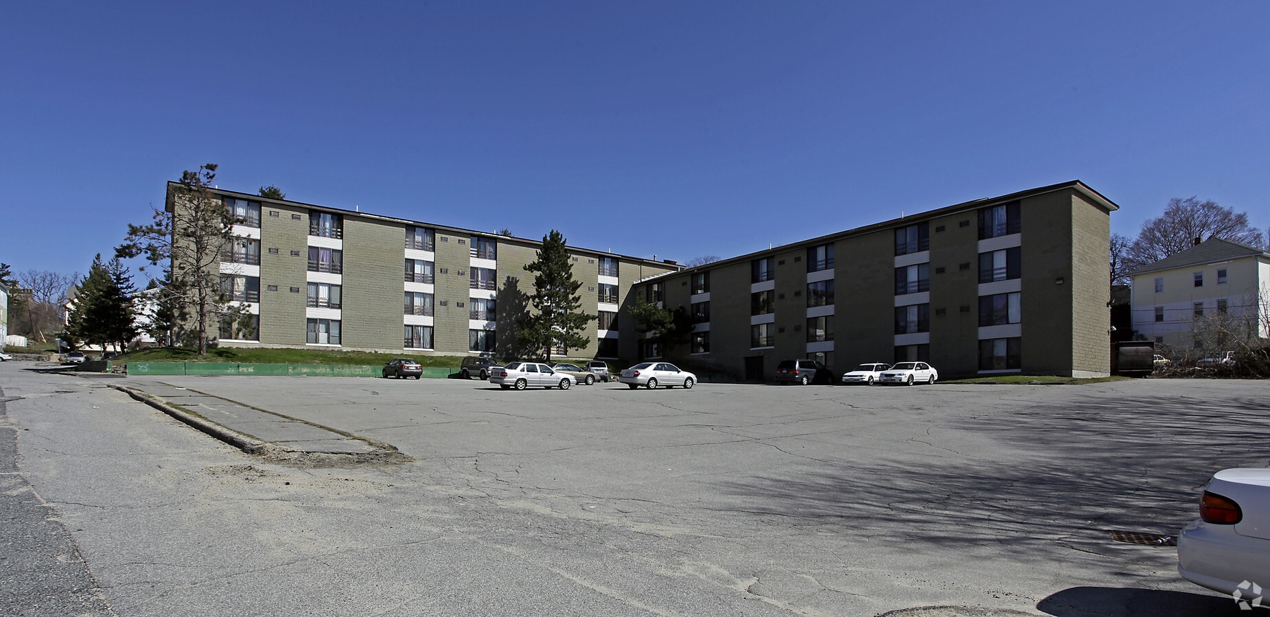200 Vernon Street Apartments - 200 Vernon Street Apartments