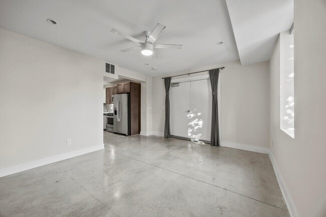 Photo - 1185 Gustavus Ln Unidad B