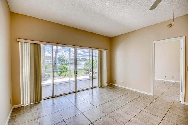 Photo - 106 Cypress Point Dr