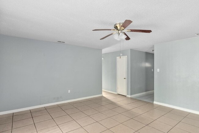 Photo - "Charming 3-Bedroom Home with 2 Full Baths in Copperas Cove - Perfect Blend of Comfort and Space!"