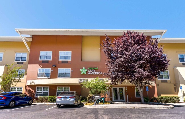 Building Photo - Furnished Studio-San Jose - Santa Clara Rental