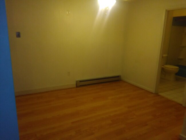 Photo - 300 Smithfield Rd