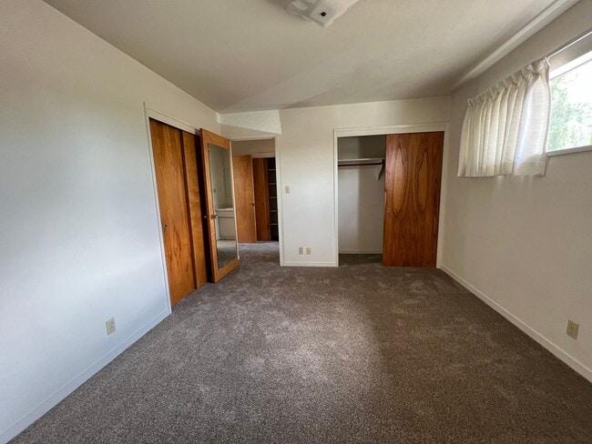 Photo - Downstairs- 1 Bedroom 1 Bath Apartment
